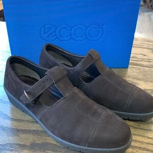Ecco shoes